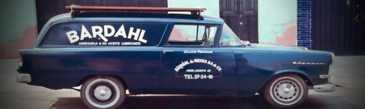 Una de las primeras camionetas de reparto de Bardahl de México