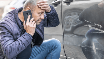 Te chocaron y el culpable huyó: ¿Qué hacer?