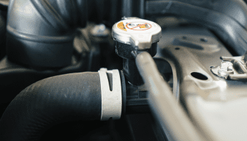 ¿Cómo Funciona el Anticongelante en tu Coche?