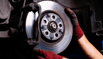 ¿Cómo Afecta el Punto de Ebullición al Líquido de Frenos?