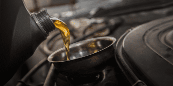 ¿Por qué el Aceite 25W-50 tiene menor Fluidez en Arranques en Frío?