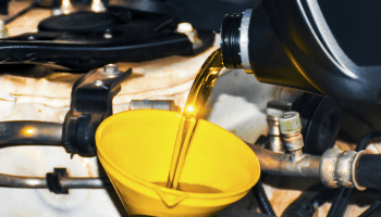¿Cuál es la Mejor Forma de Cambiar el Aceite de mi Auto?