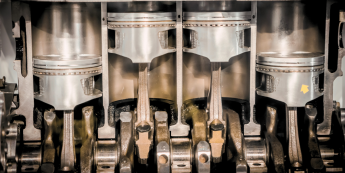 ¿Cómo el Aceite Lubricante ayuda a la Limpieza de los Pistones?
