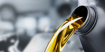¿Por qué importa la viscosidad en los aceites lubricantes para vehículos híbridos?