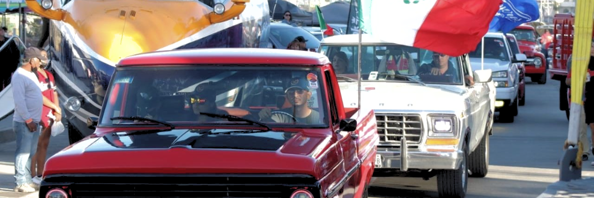 ¿Cómo se mezclan los autos con la cultura urbana en México?