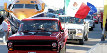 ¿Cómo se mezclan los autos con la cultura urbana en México?
