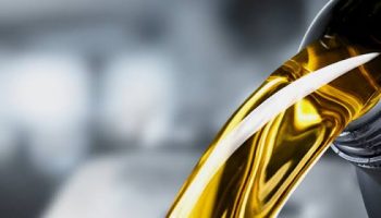 ¿Qué especificaciones debe tener el lubricante de un auto híbrido?